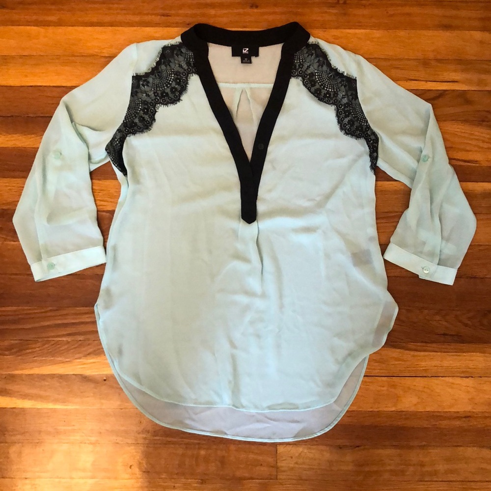 iZ Buyer Light Green Top